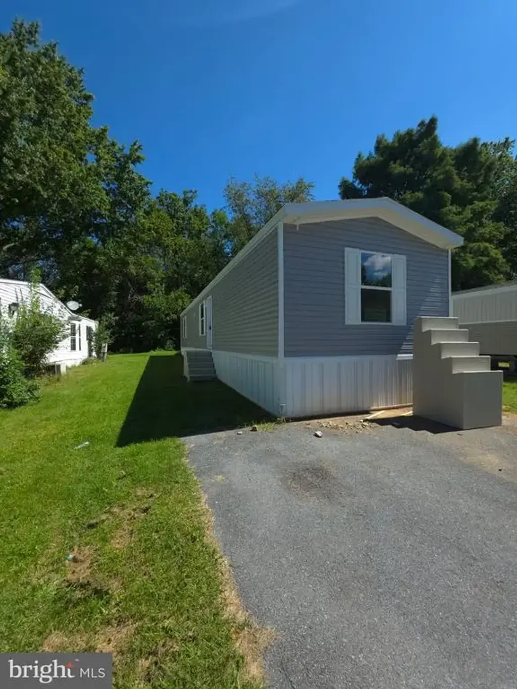 333 Bahama Cir, CARLISLE