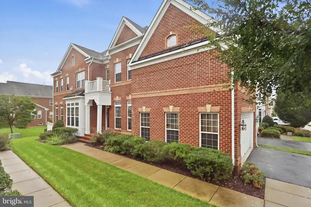 3888 Billberry Dr, FAIRFAX