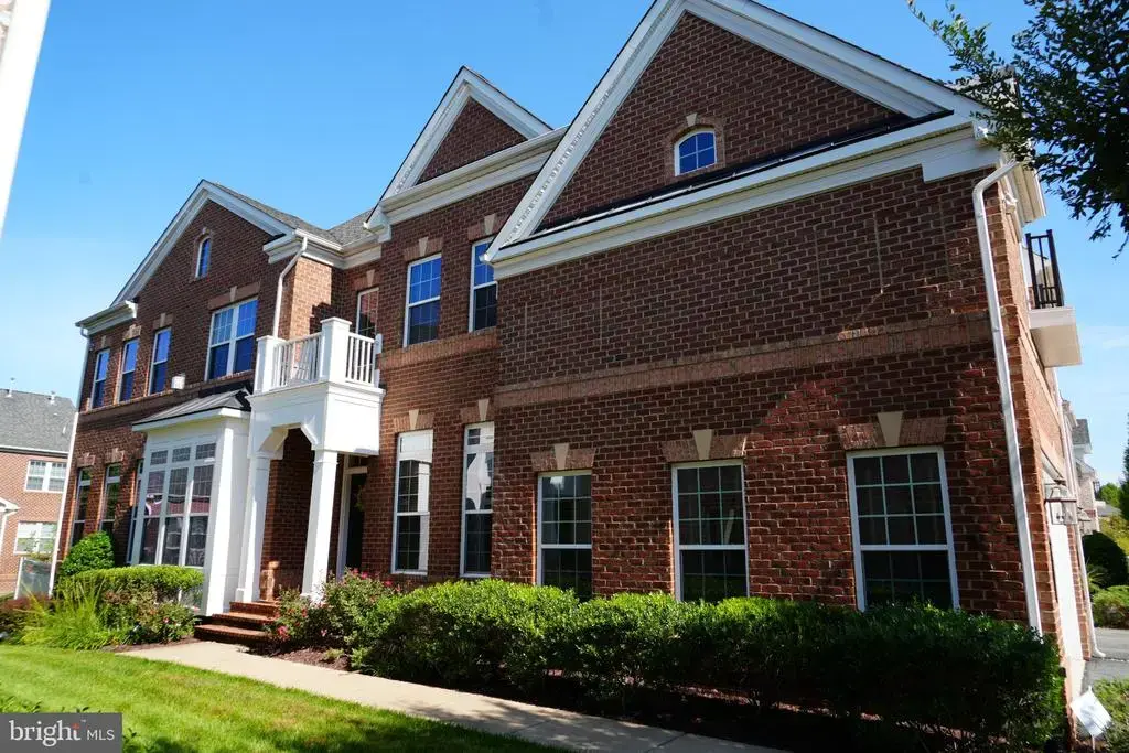 3888 Billberry Dr, FAIRFAX