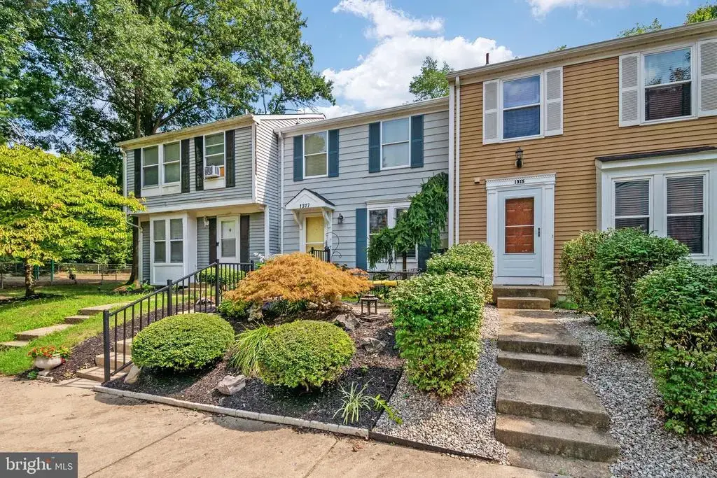 1317 Patriot Ln, BOWIE