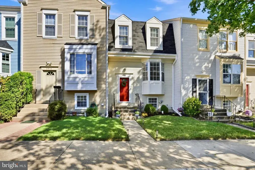 8908 Waites Way, LORTON