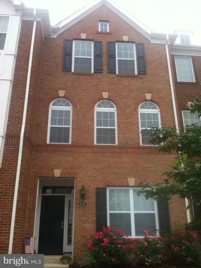 23093 Sunbury St, Ashburn