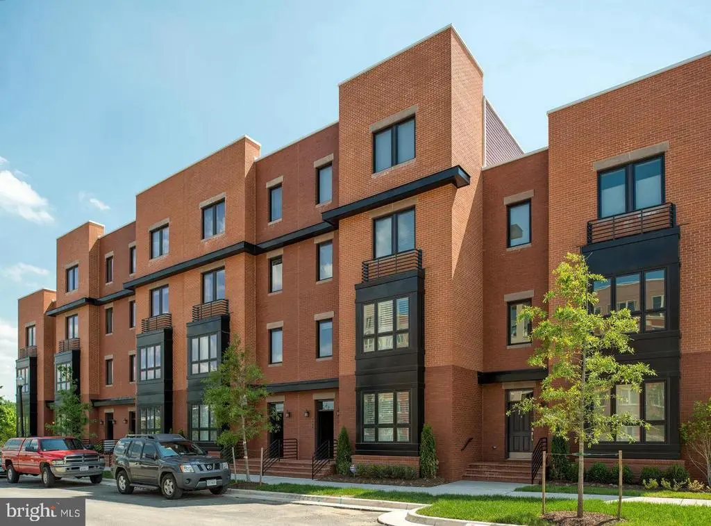 1820 Potomac Ave, ALEXANDRIA