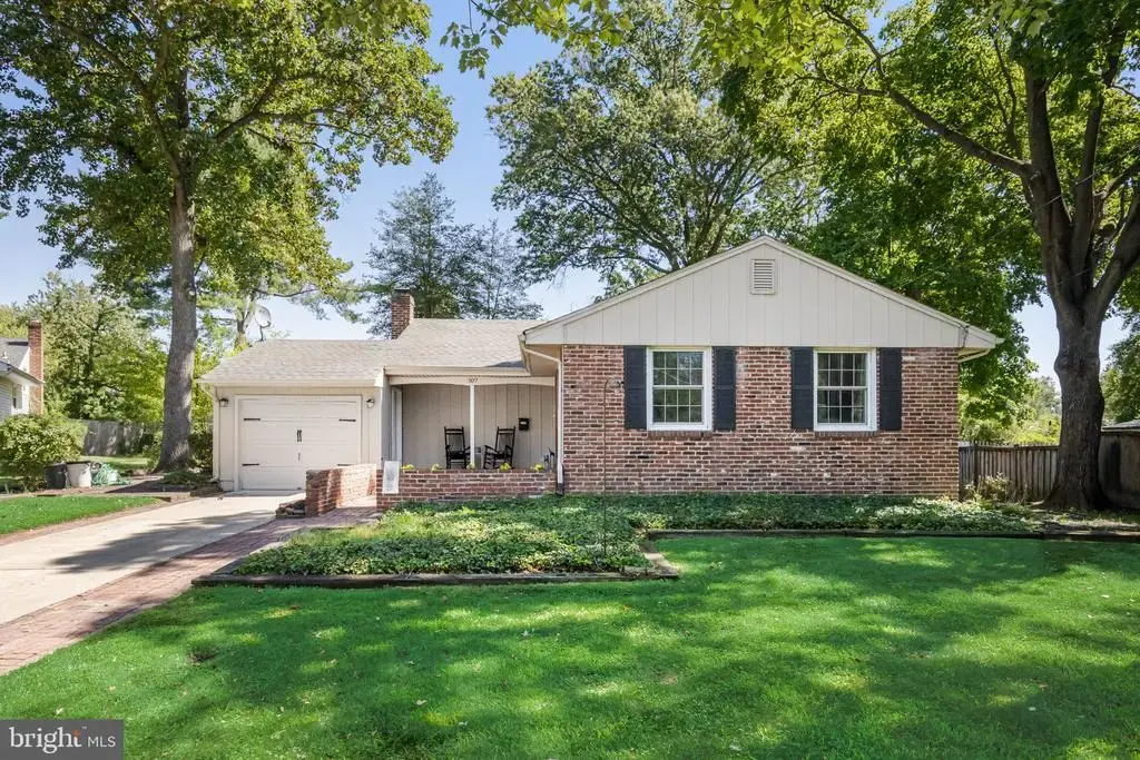 107 Tarlton Ct, CHERRY HILL