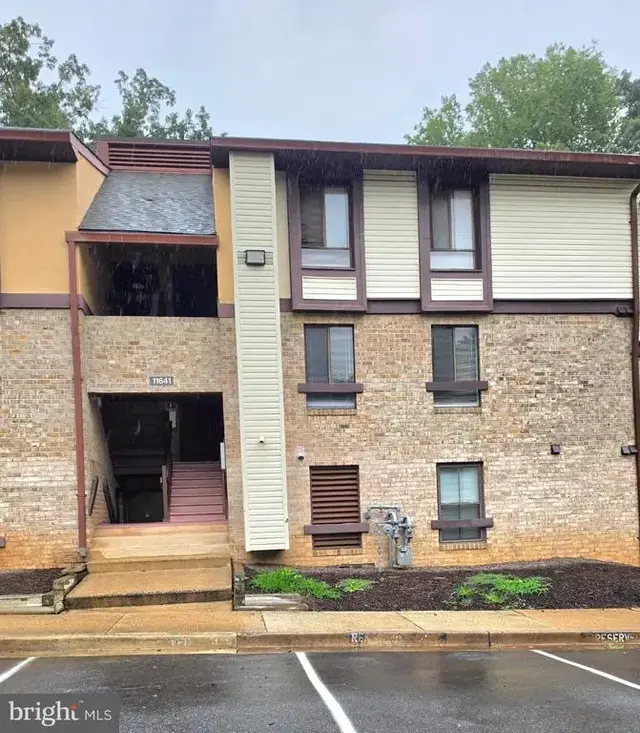 11641 Stoneview #12c, Reston