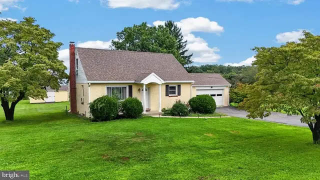 3471 Horseshoe Pike, Honey Brook