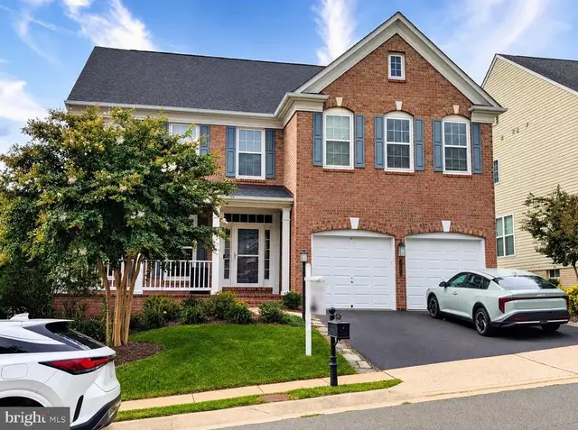 8185 Paper Birch Dr, Lorton