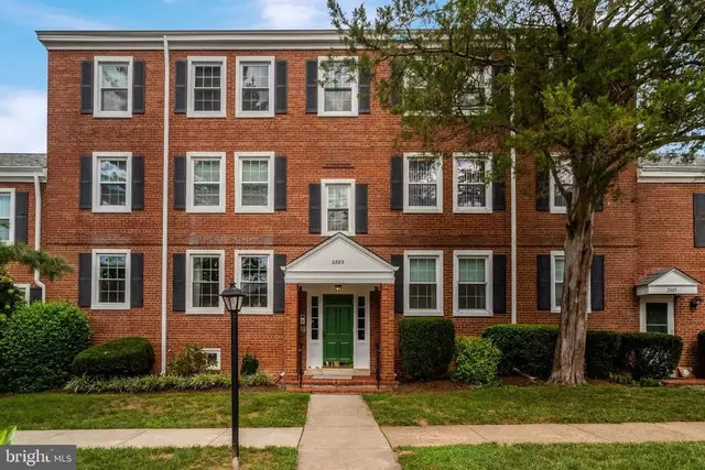 2883 S Abingdon St #a1, Arlington