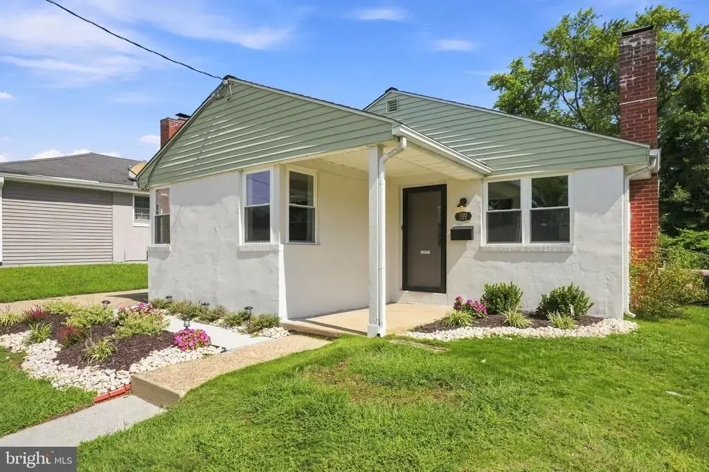 100 Bowers Ave, RUNNEMEDE