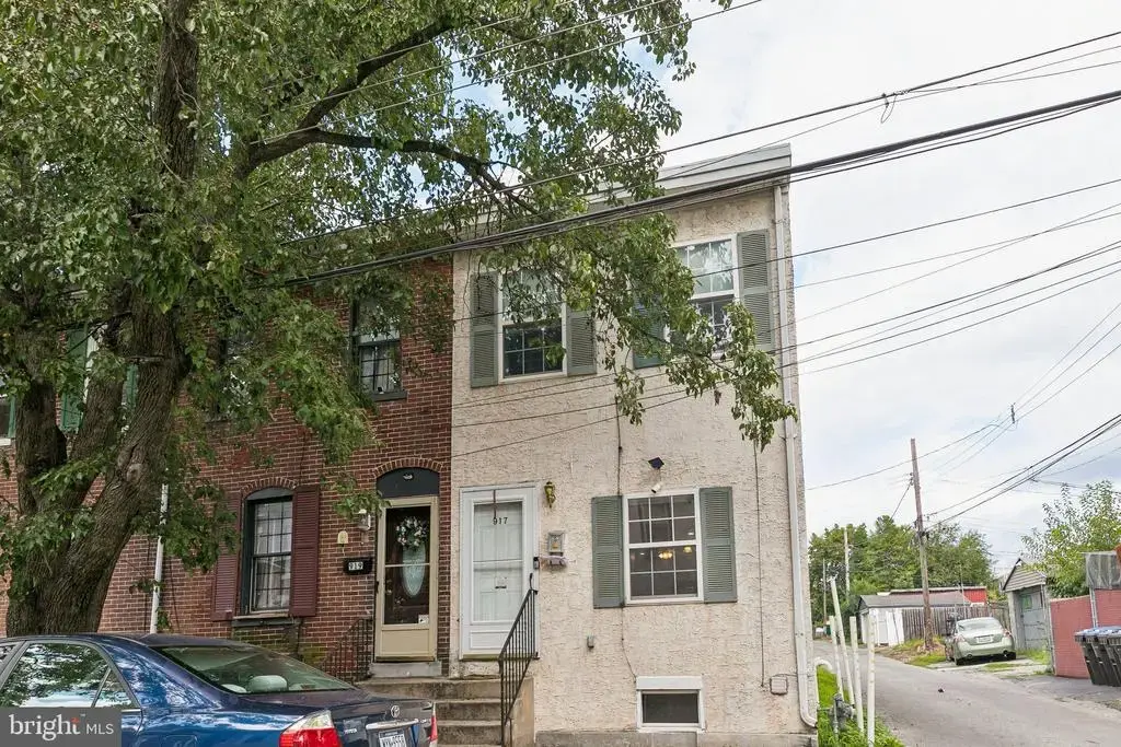 917 Jackson St, NORRISTOWN