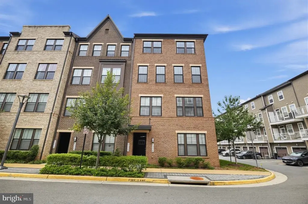 45222 Lettermore Sq, STERLING