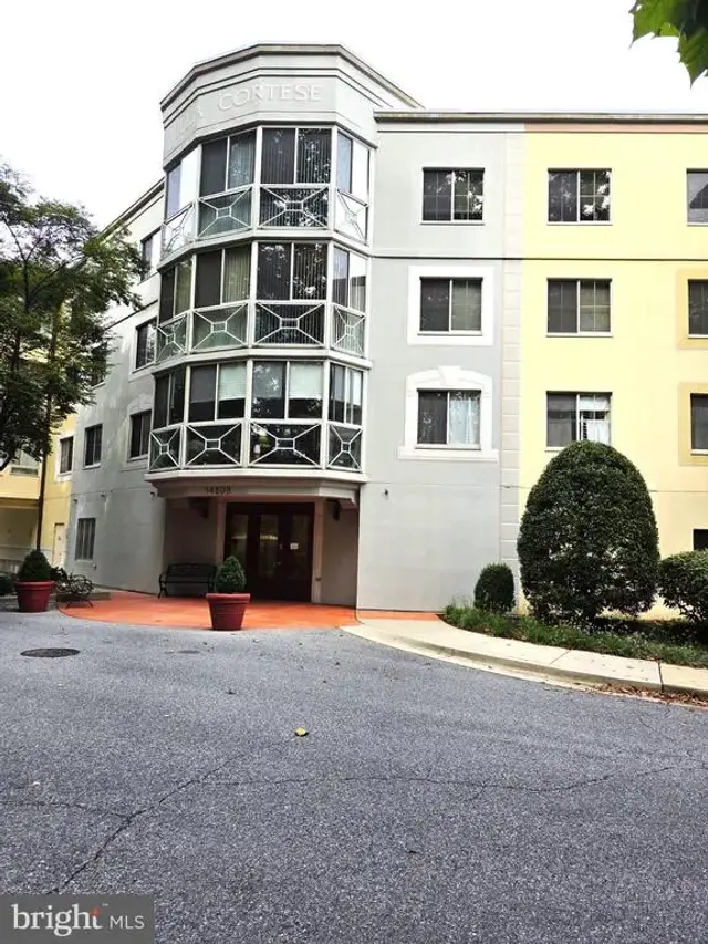 14809 Pennfield Cir #105, Silver Spring