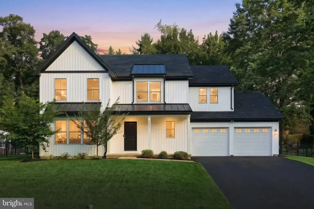 2541 Edgewood, YORK
