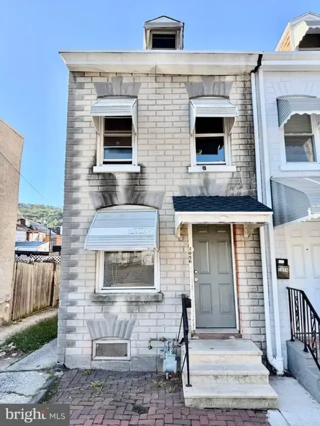1056 Spruce St, Reading