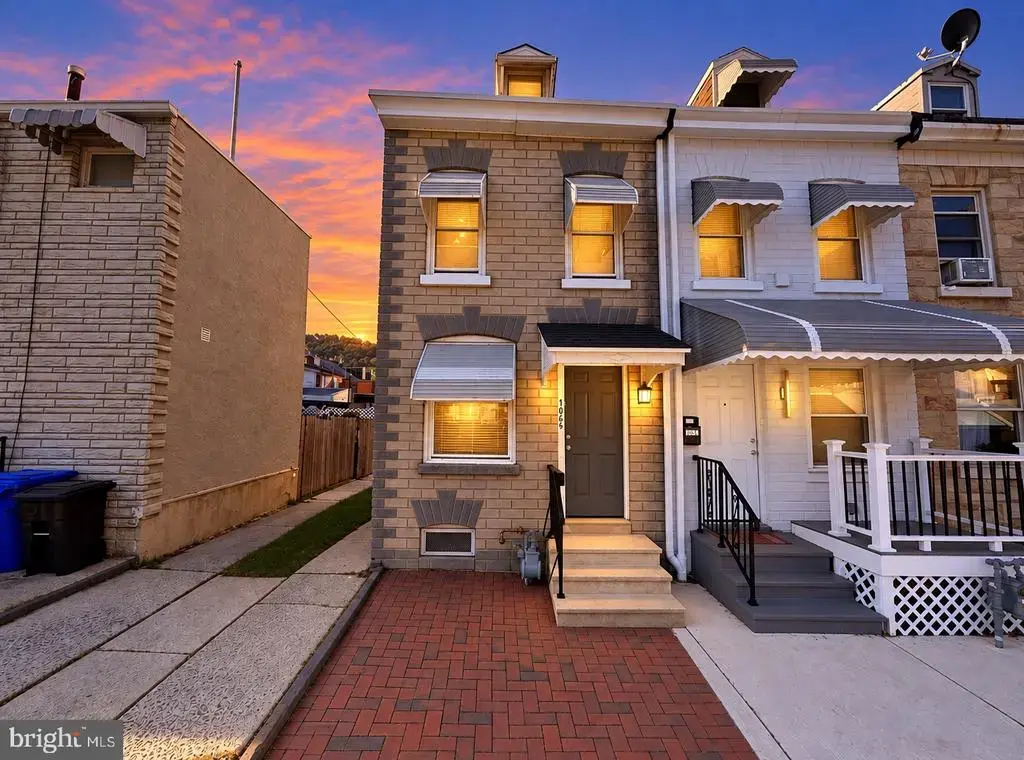 1056 Spruce St, READING