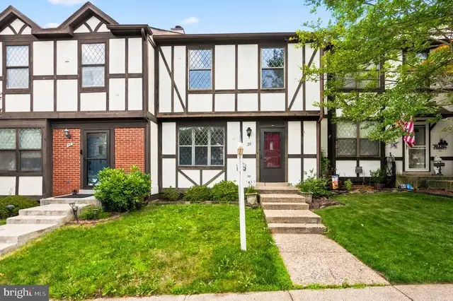 34 Millard Ct, Sterling
