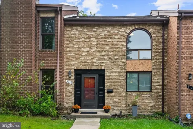 8131 Bird Ln, Greenbelt