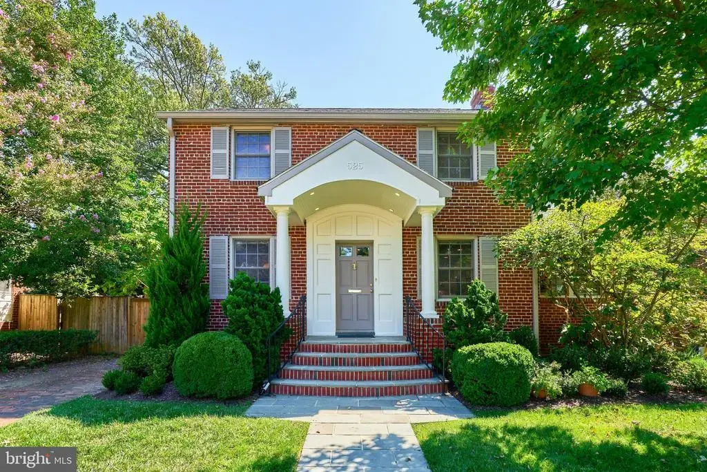 525 N Oxford St, ARLINGTON