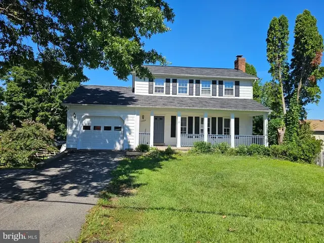 13824 Poplar Tree Rd, Chantilly