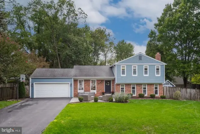 15004 Rocking Spring Dr, Rockville