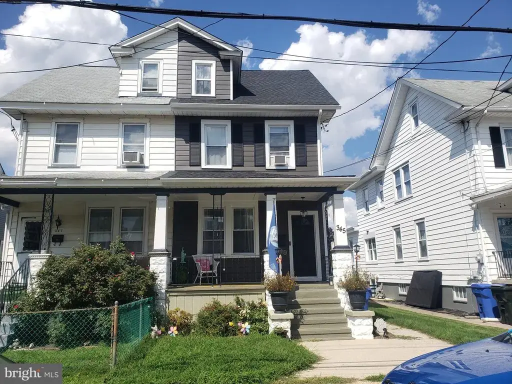 345 Elm Ave, BURLINGTON