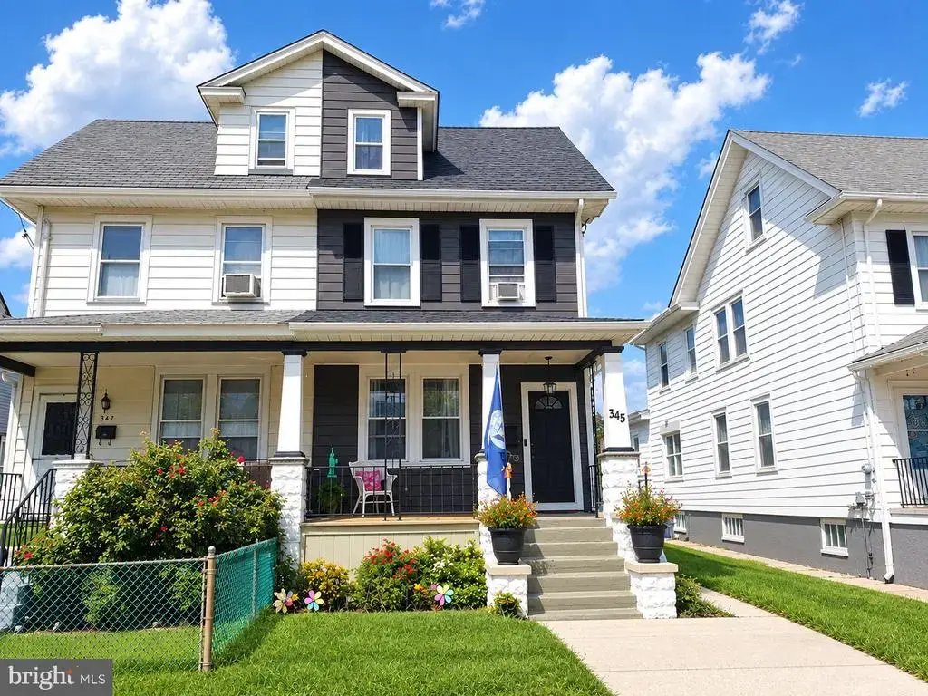345 Elm Ave, BURLINGTON