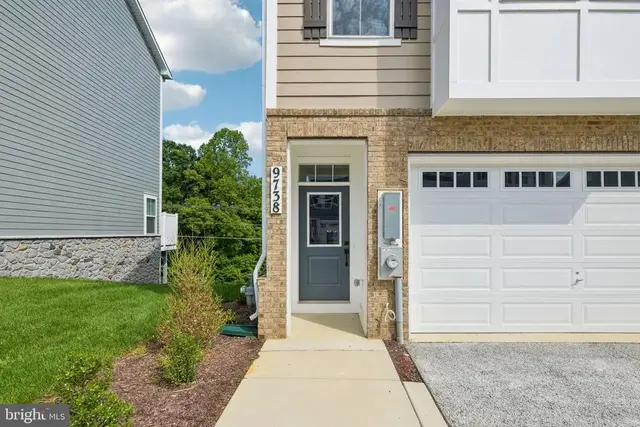 9738 Gaelic Pl, Waldorf