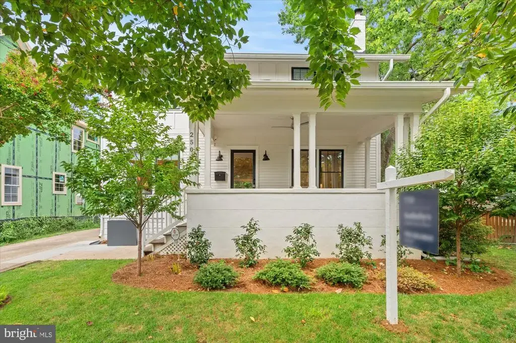 2504 Leslie Ave, ALEXANDRIA