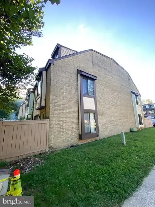 9917 Forest View Pl, Gaithersburg