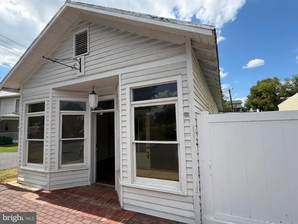 5947 King St, MOUNT JACKSON