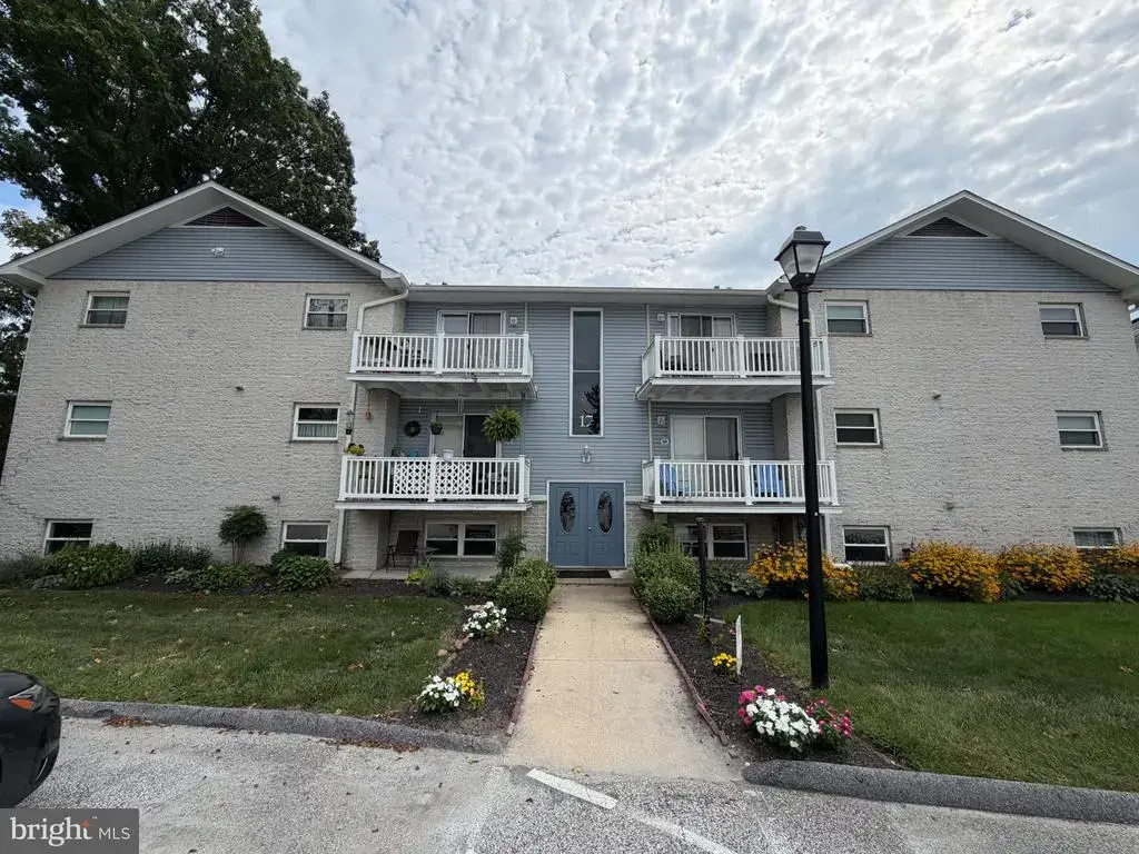 17 Warren Lodge Ct #1c, COCKEYSVILLE