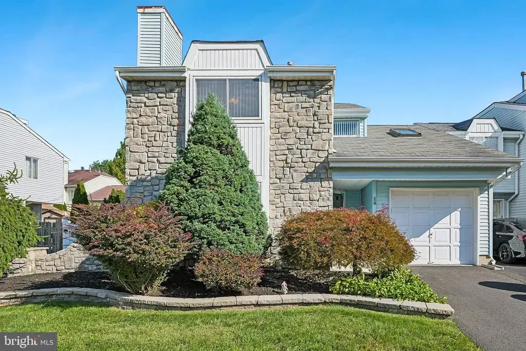 28 Allison Rd, EAST WINDSOR TWP