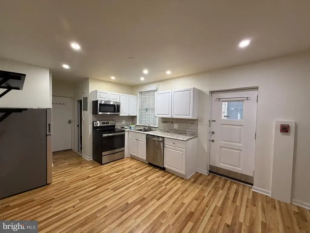 121 21 St N #1r, PHILADELPHIA