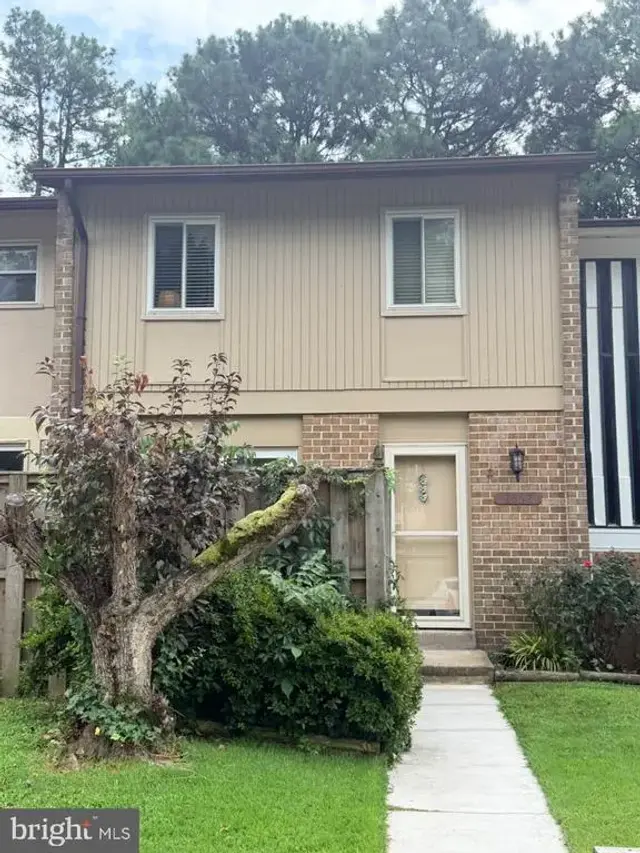 2662 Seville Cir, Woodbridge