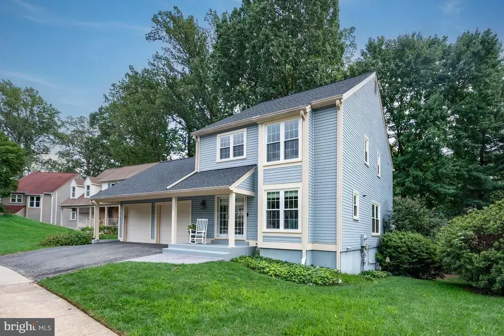 10008 Beacon Pond Ln, BURKE