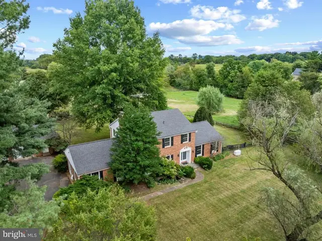 18780 Lincoln Rd, Purcellville