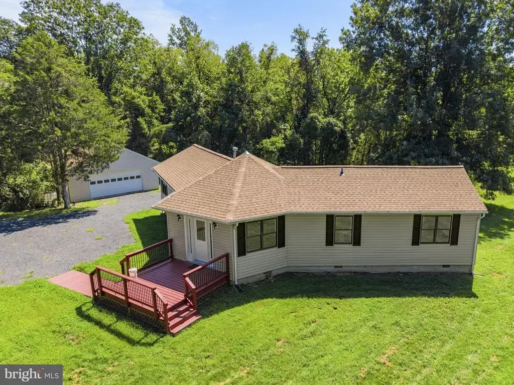 8265 Opal Rd, WARRENTON