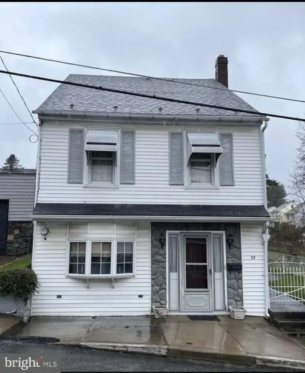 38 S Sherman St, COAL TWP