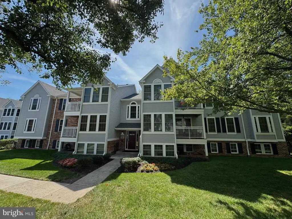 1436 Greenbriar Cir #3-1436, BALTIMORE