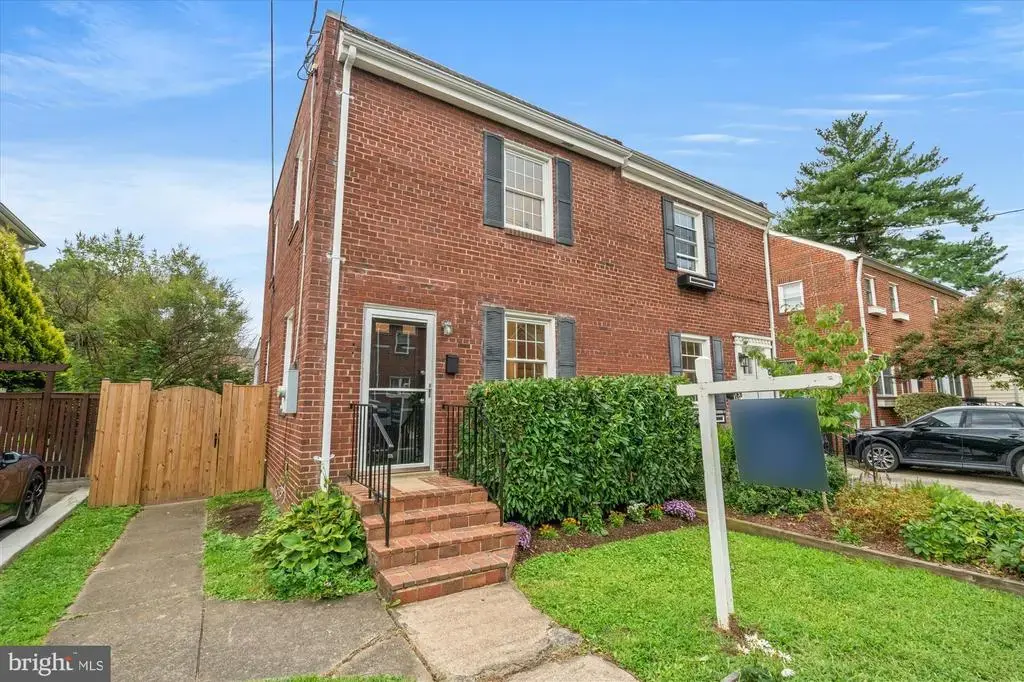 317 E Custis Ave #a, ALEXANDRIA