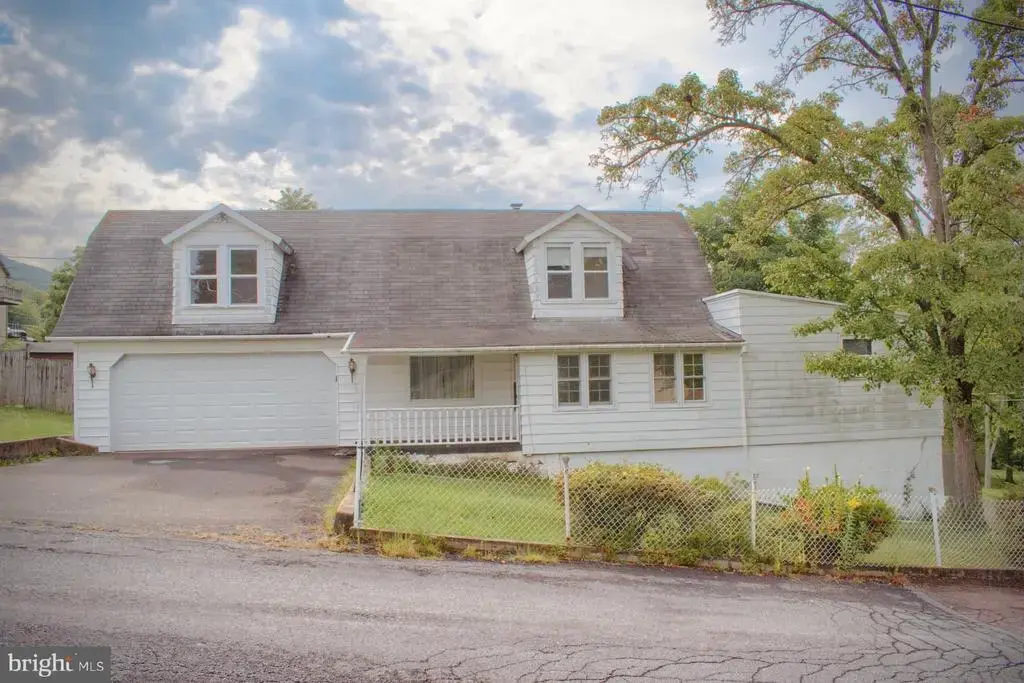 119 Center St, SHAMOKIN