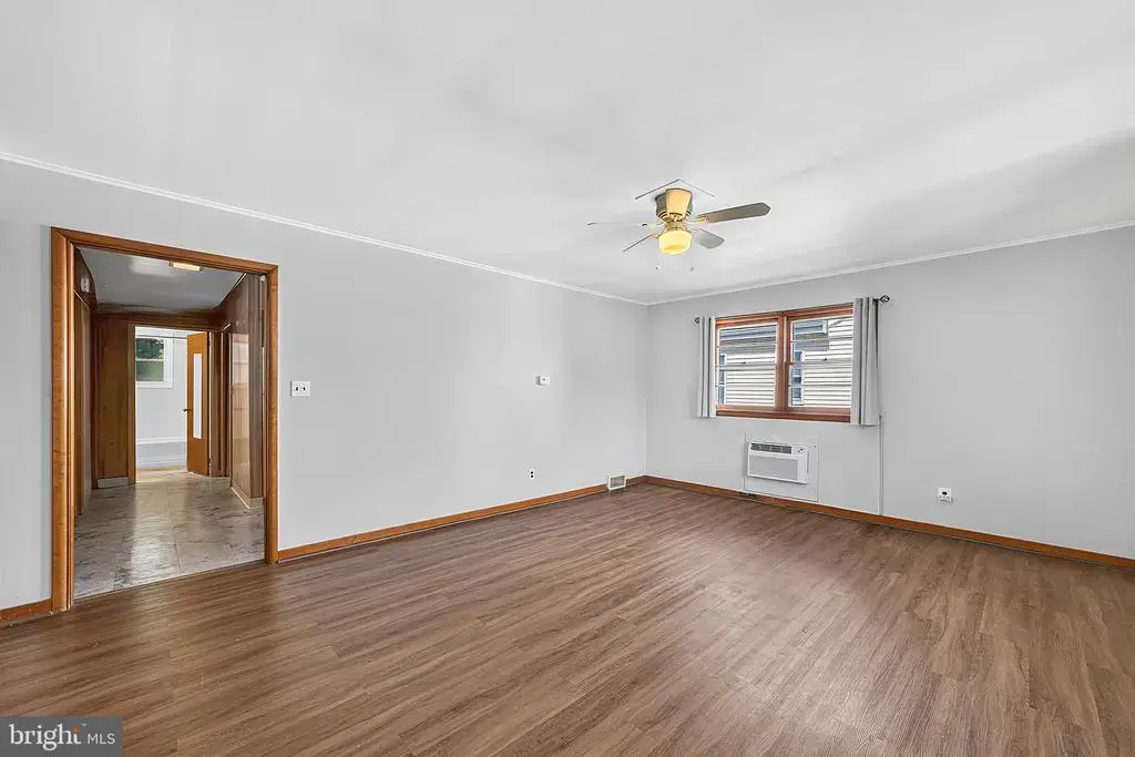 4 Pierson Pl #b, HOPEWELL