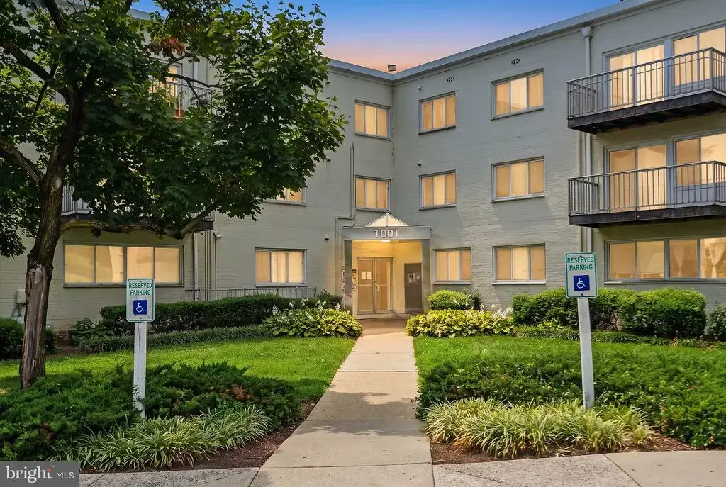 1001 Chillum Rd #306, HYATTSVILLE