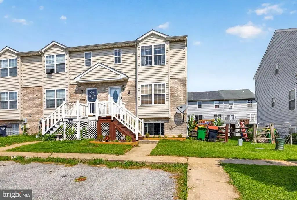 215 Liborio Dr, MIDDLETOWN