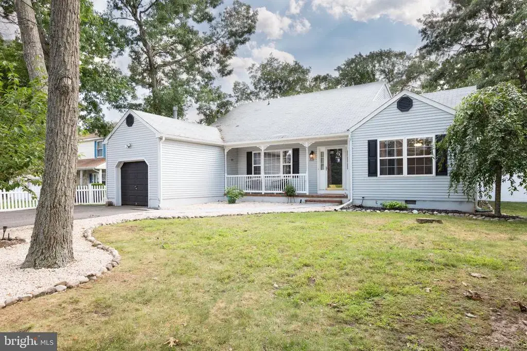 275 S Lakeshore, MANAHAWKIN