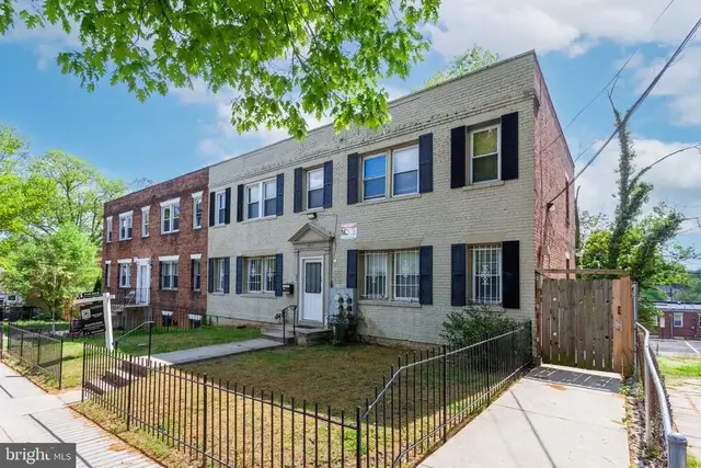 2859 Denver St Se, Washington