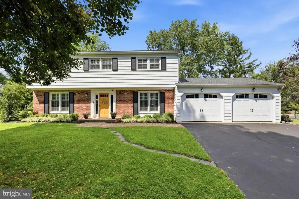 623 Hillside Rd, BLUE BELL