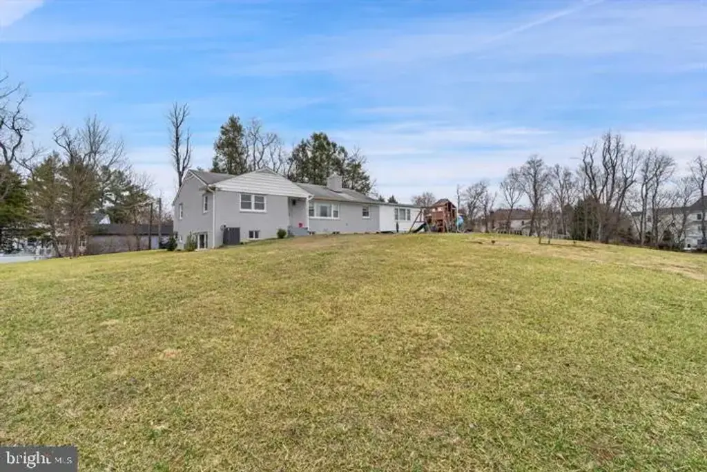 10022 Colvin Run, GREAT FALLS