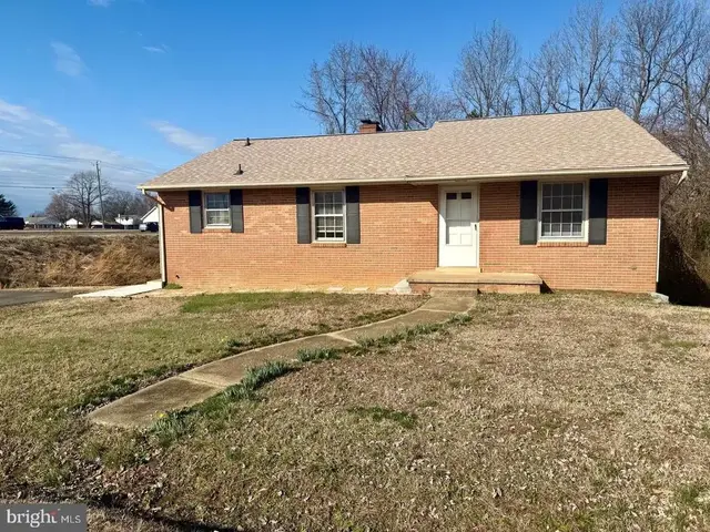 1010 Bernstein Rd, Fredericksburg