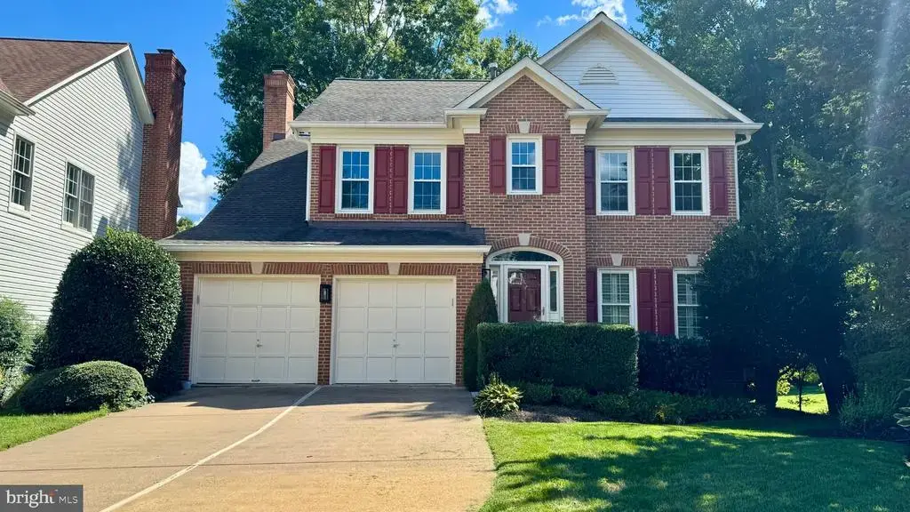 3762 Center Way, FAIRFAX